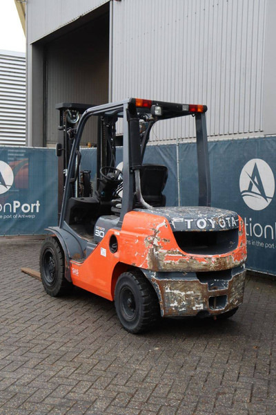 Toyota 02-8FDF30 - Дизельний навантажувач: фото 4 Toyota 02-8FDF30 - Дизельний навантажувач: фото 4