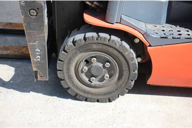 Електронавантажувач Toyota 8FBE16T: фото 14 Електронавантажувач Toyota 8FBE16T: фото 14