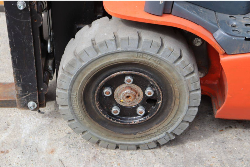 Електронавантажувач Toyota 8FBEK18T: фото 14 Електронавантажувач Toyota 8FBEK18T: фото 14