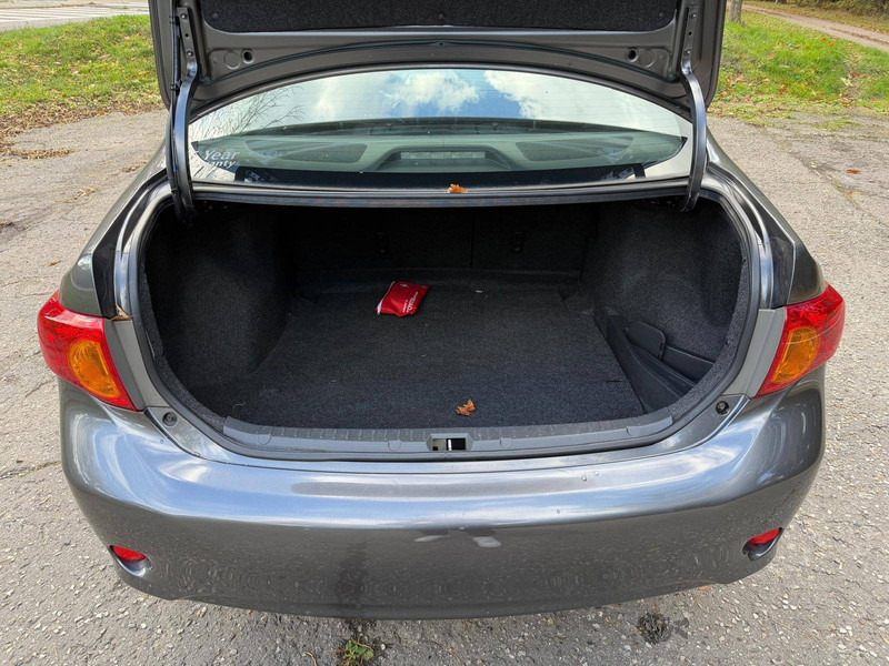 Toyota Corolla 1.4 D - Седан: фото 5 Toyota Corolla 1.4 D - Седан: фото 5