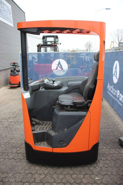 Toyota RRE180 - Рiч-трак: фото 4 Toyota RRE180 - Рiч-трак: фото 4