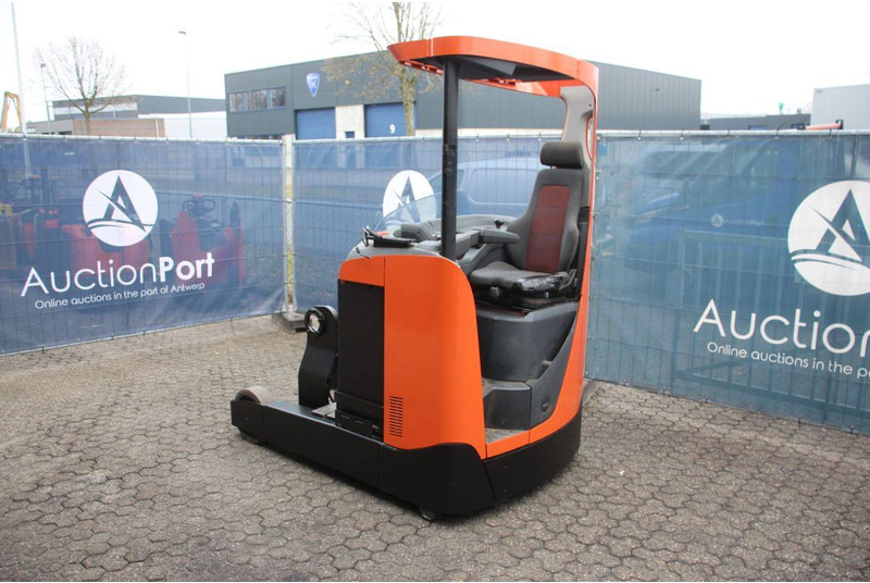 Toyota RRE180 - Рiч-трак: фото 3 Toyota RRE180 - Рiч-трак: фото 3