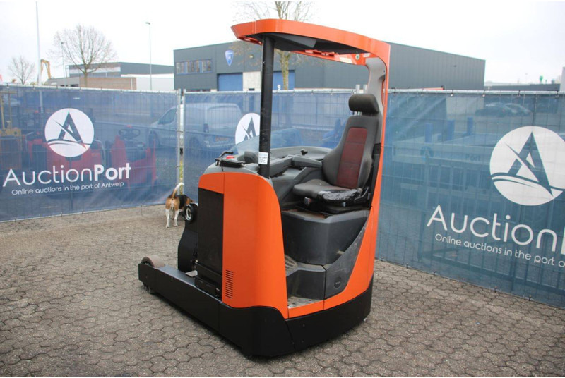 Toyota RRE180 - Рiч-трак: фото 3 Toyota RRE180 - Рiч-трак: фото 3