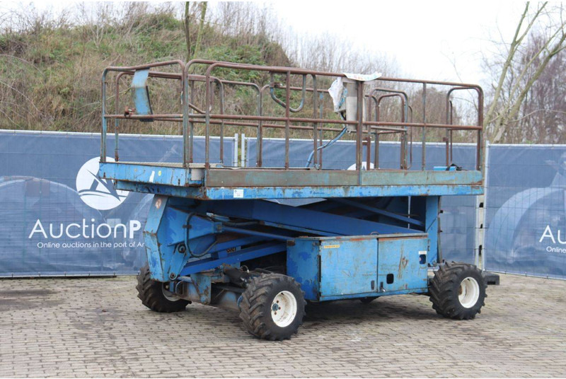 UpRight SL26 - Колінчастий підйомник: фото 1 UpRight SL26 - Колінчастий підйомник: фото 1