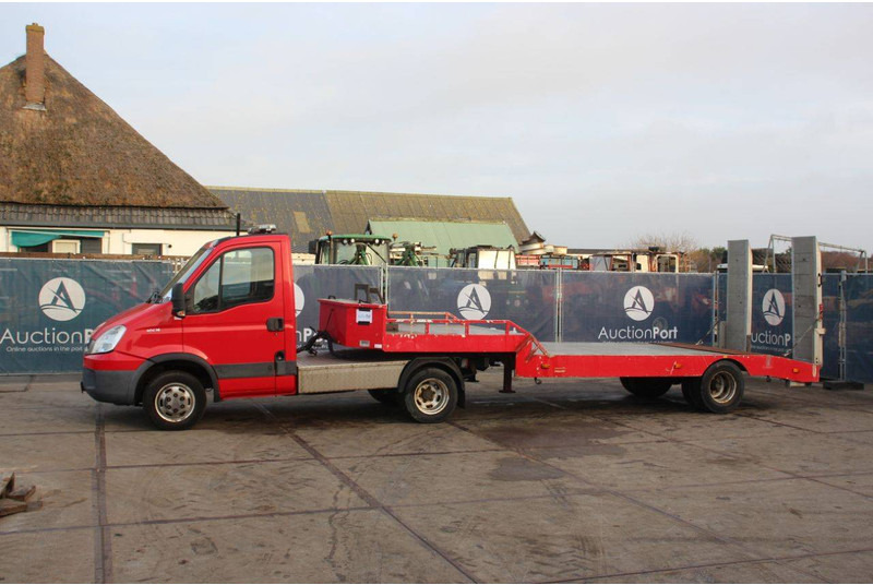 VELDHUIZEN P31-2D - Низькорамна платформа напівпричіп: фото 1 VELDHUIZEN P31-2D - Низькорамна платформа напівпричіп: фото 1