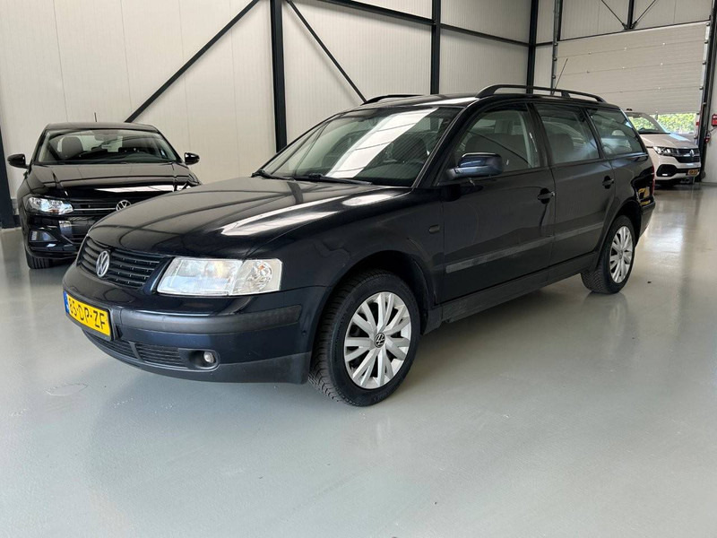 Volkswagen Passat 1.8 Comfort - Седан: фото 1 Volkswagen Passat 1.8 Comfort - Седан: фото 1