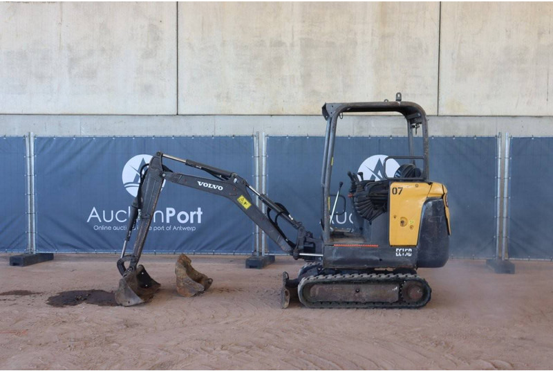 Volvo EC15D - Міні-екскаватор: фото 2 Volvo EC15D - Міні-екскаватор: фото 2