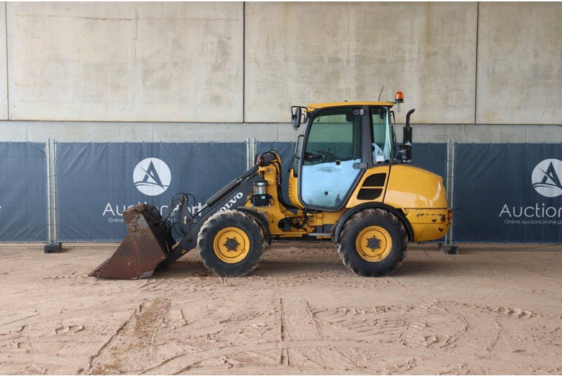 Volvo L25F-P - Колісний навантажувач: фото 2 Volvo L25F-P - Колісний навантажувач: фото 2