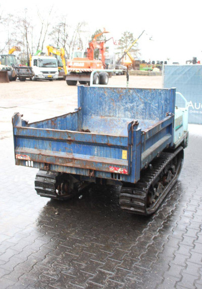 Yanmar C30R - Самоскид: фото 5 Yanmar C30R - Самоскид: фото 5