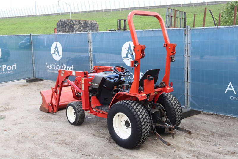 Yanmar YM 2001 - Трактор: фото 4 Yanmar YM 2001 - Трактор: фото 4