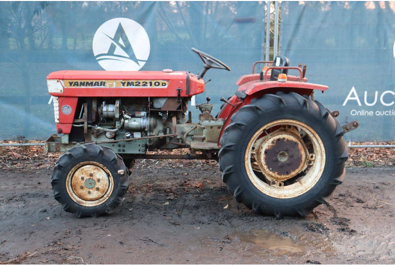 Yanmar YM2210d - Трактор: фото 2 Yanmar YM2210d - Трактор: фото 2