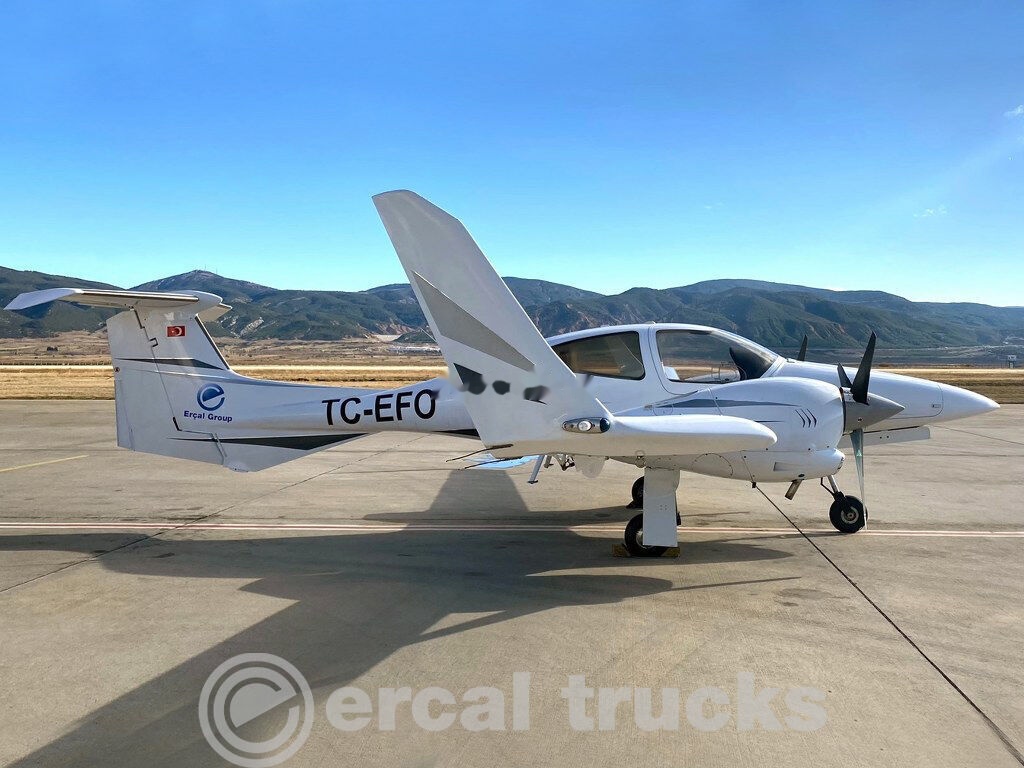 2008 Diamond DA42 Twin Star-Airplane - Аеродромне обладнання: фото 2 2008 Diamond DA42 Twin Star-Airplane - Аеродромне обладнання: фото 2