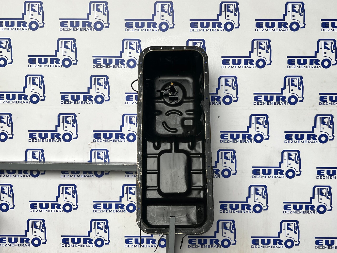 BAIE ULEI FORD CARGO F-MAX FHR6 GC466675CA - Масляний піддон в категорії Вантажівки: фото 2 BAIE ULEI FORD CARGO F-MAX FHR6 GC466675CA - Масляний піддон в категорії Вантажівки: фото 2