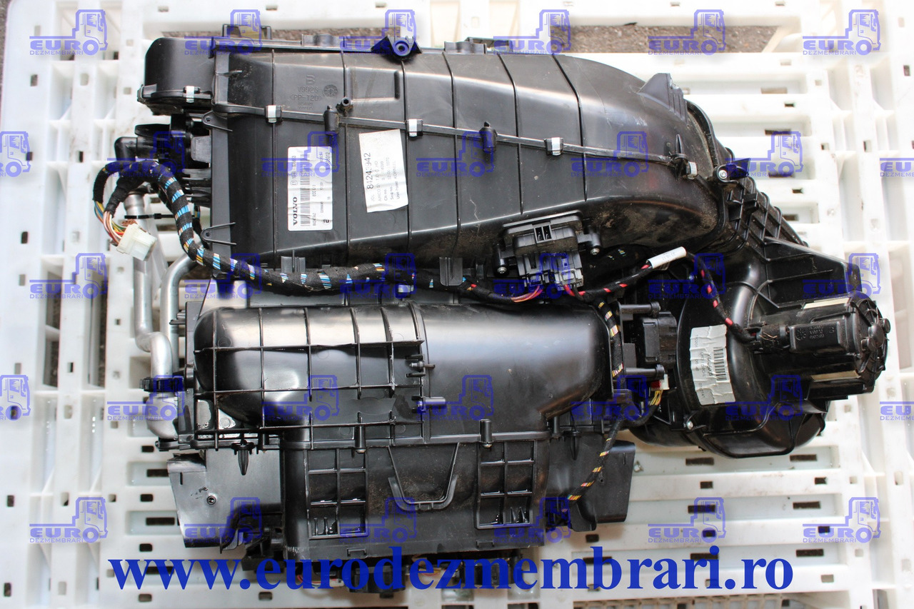 CARCASA SISTEM CLIMATIZARE VOLVO FH4 84243942 - Частина системи кондиціонування в категорії Вантажівки: фото 1 CARCASA SISTEM CLIMATIZARE VOLVO FH4 84243942 - Частина системи кондиціонування в категорії Вантажівки: фото 1