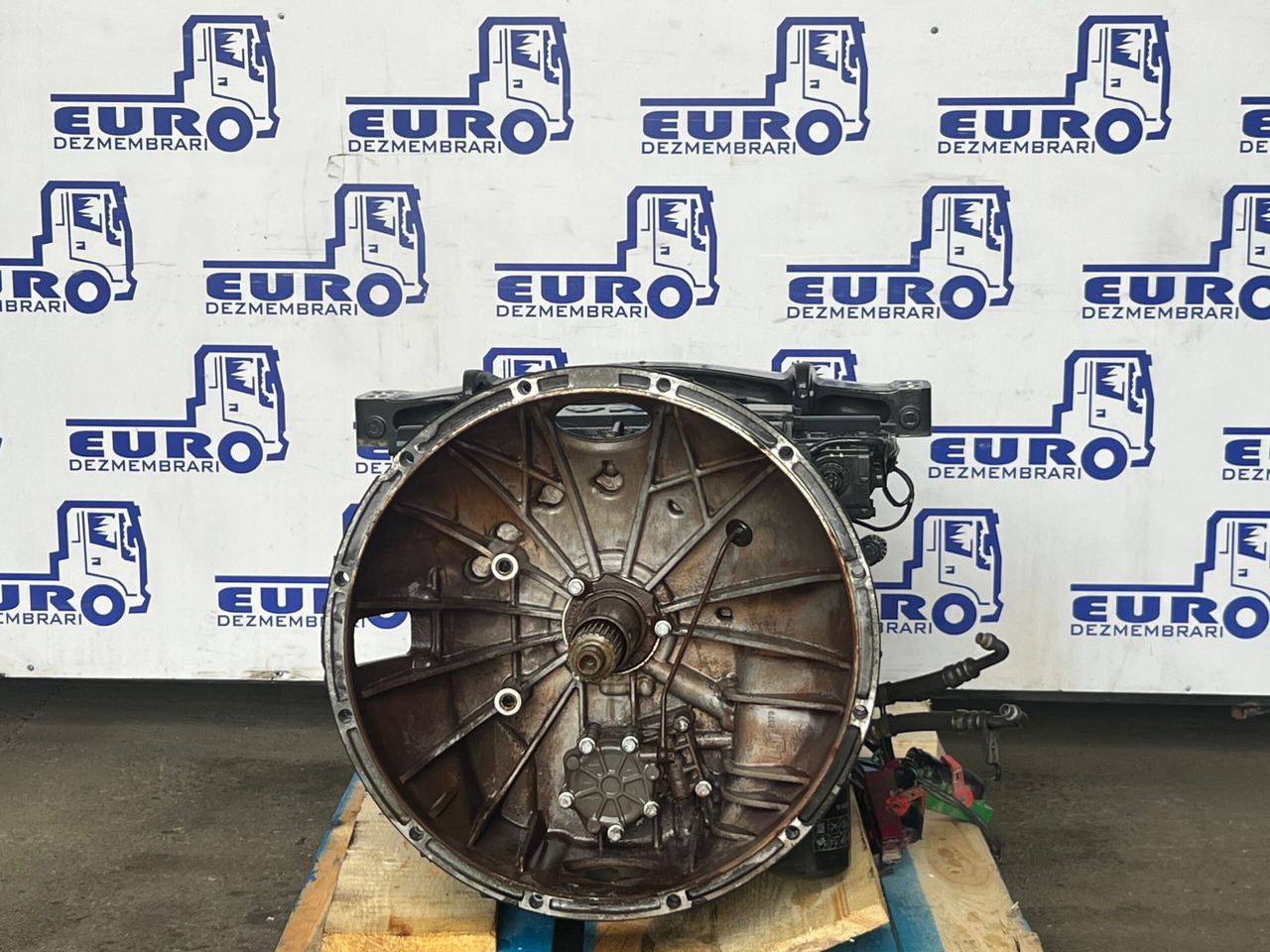 CUTIE VITEZE AUTOMATA FARA RETARDER TIPMATIC 14 DD MAN TGX 81.32004.6415 - Коробка передач в категорії Вантажівки: фото 2 CUTIE VITEZE AUTOMATA FARA RETARDER TIPMATIC 14 DD MAN TGX 81.32004.6415 - Коробка передач в категорії Вантажівки: фото 2