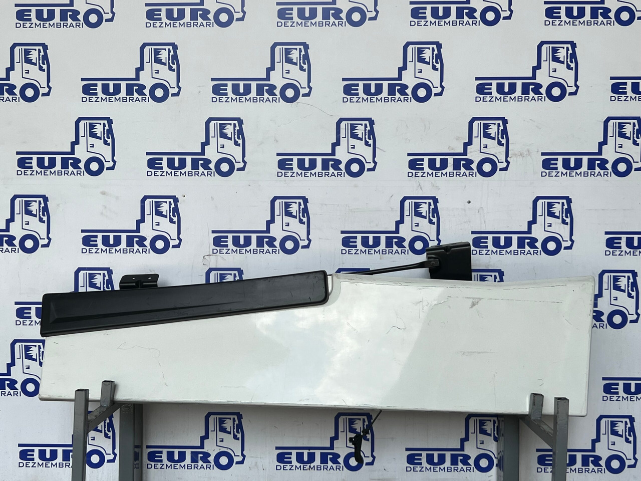 PARAVANT LATERAL DREAPTA RENAULT T 82636497 - Кузов і екстер'єр в категорії Вантажівки: фото 1 PARAVANT LATERAL DREAPTA RENAULT T 82636497 - Кузов і екстер'єр в категорії Вантажівки: фото 1