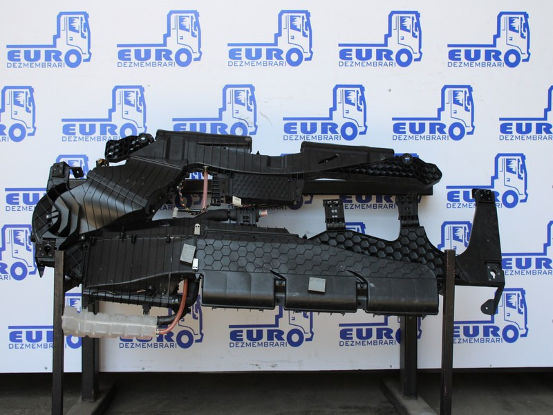 SISTEM CLIMATIZARE MERCEDES ACTROS MP4 A0004460977, A9608312845, A9608302860, A0004460777, A9608300560 - Частина системи кондиціонування в категорії Вантажівки: фото 2 SISTEM CLIMATIZARE MERCEDES ACTROS MP4 A0004460977, A9608312845, A9608302860, A0004460777, A9608300560 - Частина системи кондиціонування в категорії Вантажівки: фото 2