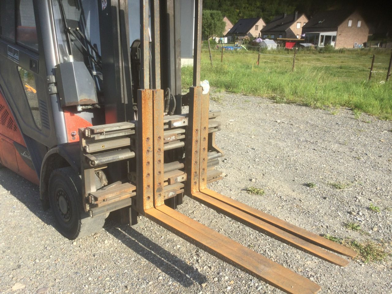 Linde H20T - Газовий навантажувач: фото 4 Linde H20T - Газовий навантажувач: фото 4