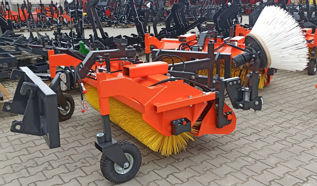 Metal-Technik Zamiatarka TOP MT 1600mm/ Sweeper / Kehrmaschine / Подметальная машина - Щітка дорожня: фото 5 Metal-Technik Zamiatarka TOP MT 1600mm/ Sweeper / Kehrmaschine / Подметальная машина - Щітка дорожня: фото 5