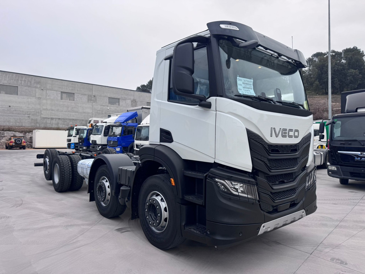 IVECO AD350X50 YPS ON X-Way E6 (Chassis) - Вантажівка шасі: фото 2 IVECO AD350X50 YPS ON X-Way E6 (Chassis) - Вантажівка шасі: фото 2