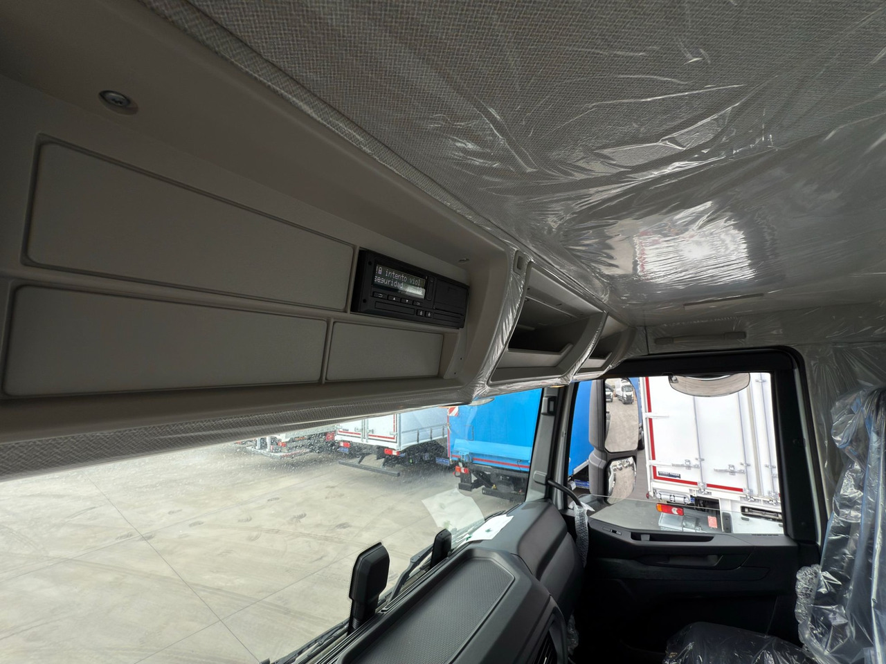 Вантажівка шасі IVECO AD380T46 6x4 E6 (Chassis): фото 8