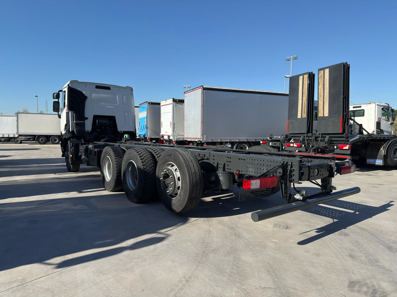 RENAULT C460 E6 (Chassis) - Інша техніка: фото 4 RENAULT C460 E6 (Chassis) - Інша техніка: фото 4