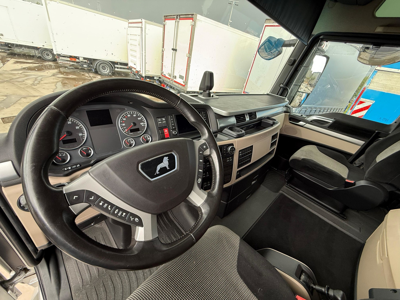 MAN 18.430 LL TGX E6 (Tauliner) - Тентована вантажівка: фото 5 MAN 18.430 LL TGX E6 (Tauliner) - Тентована вантажівка: фото 5