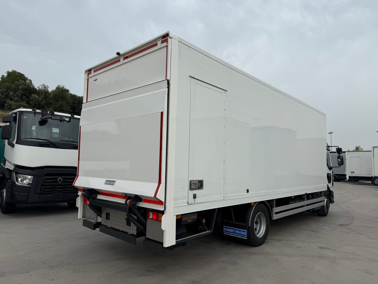 RENAULT D E6 (VAN) - Вантажівка з закритим кузовом: фото 3 RENAULT D E6 (VAN) - Вантажівка з закритим кузовом: фото 3