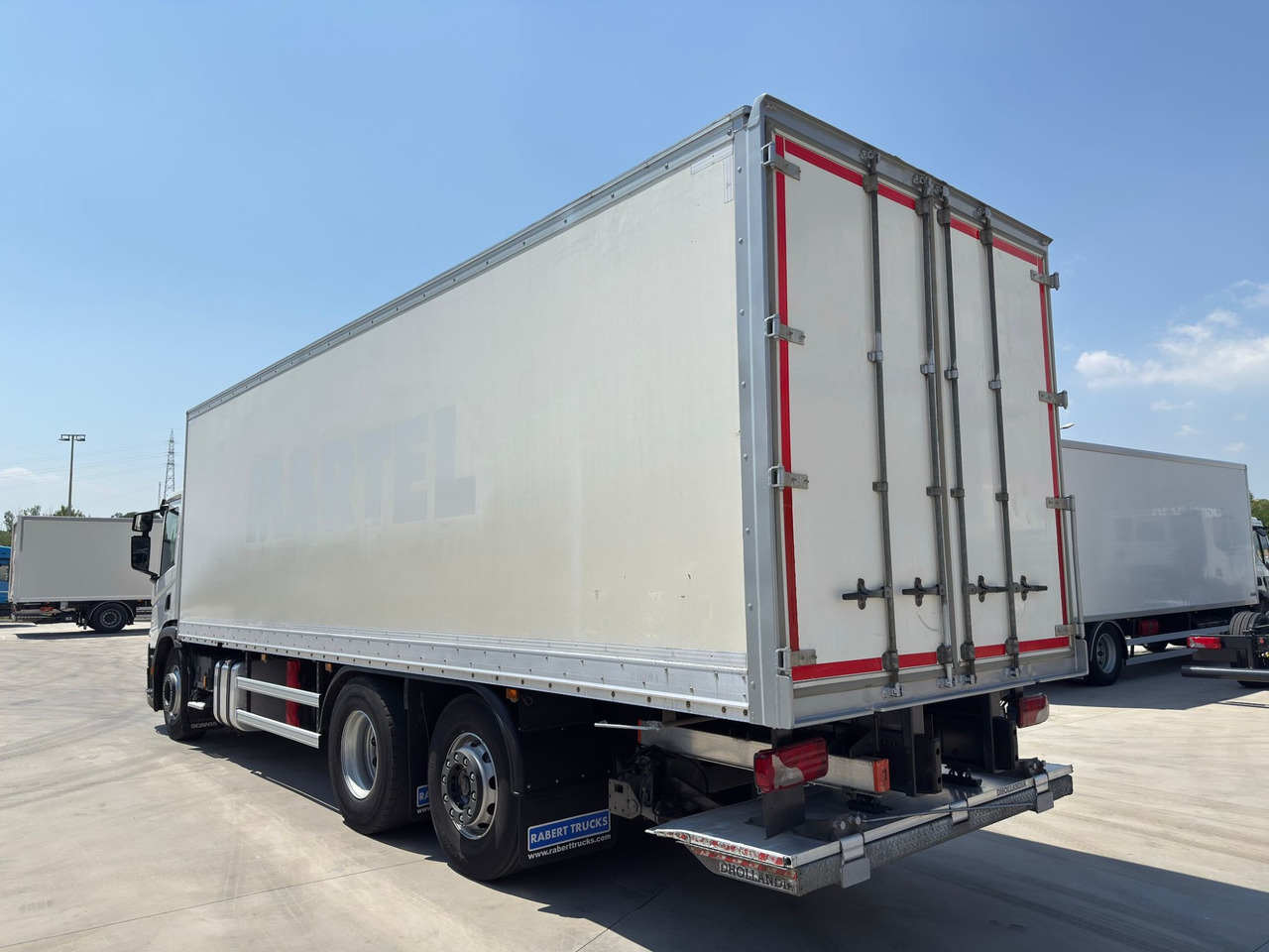 SCANIA P360 E6 (VAN) - Вантажівка з закритим кузовом: фото 4 SCANIA P360 E6 (VAN) - Вантажівка з закритим кузовом: фото 4
