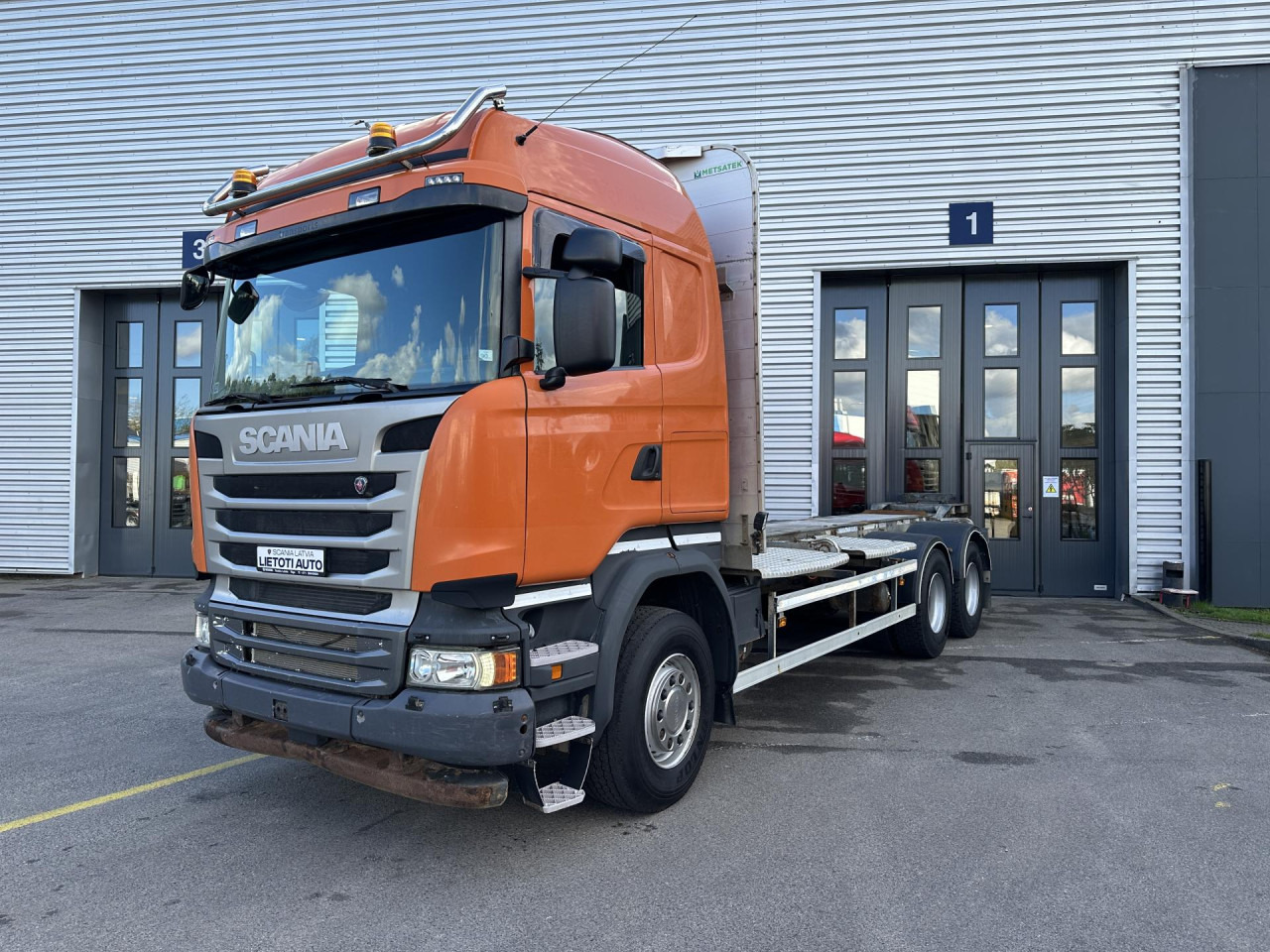SCANIA R 450 CB6x4HHZ - Вантажівка шасі: фото 4 SCANIA R 450 CB6x4HHZ - Вантажівка шасі: фото 4