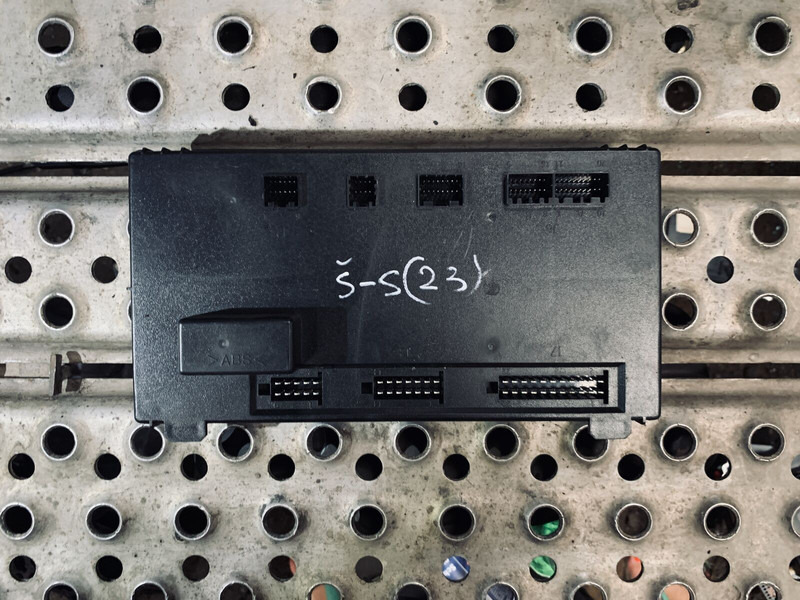 Iveco STRALIS - Блок управління: фото 2 Iveco STRALIS - Блок управління: фото 2