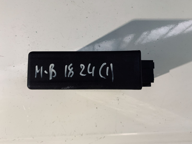 Mercedes-Benz 1824 - Блок управління: фото 2 Mercedes-Benz 1824 - Блок управління: фото 2