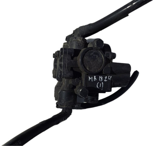 Mercedes-Benz 1824 - Клапан: фото 1 Mercedes-Benz 1824 - Клапан: фото 1