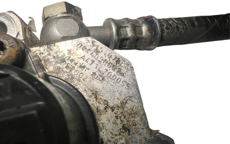 Mercedes-Benz - Вихлопна система: фото 4 Mercedes-Benz - Вихлопна система: фото 4