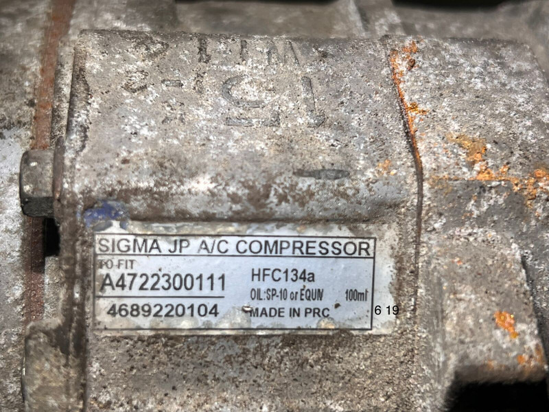 Mercedes-Benz - Компресор кондиціонера: фото 2 Mercedes-Benz - Компресор кондиціонера: фото 2