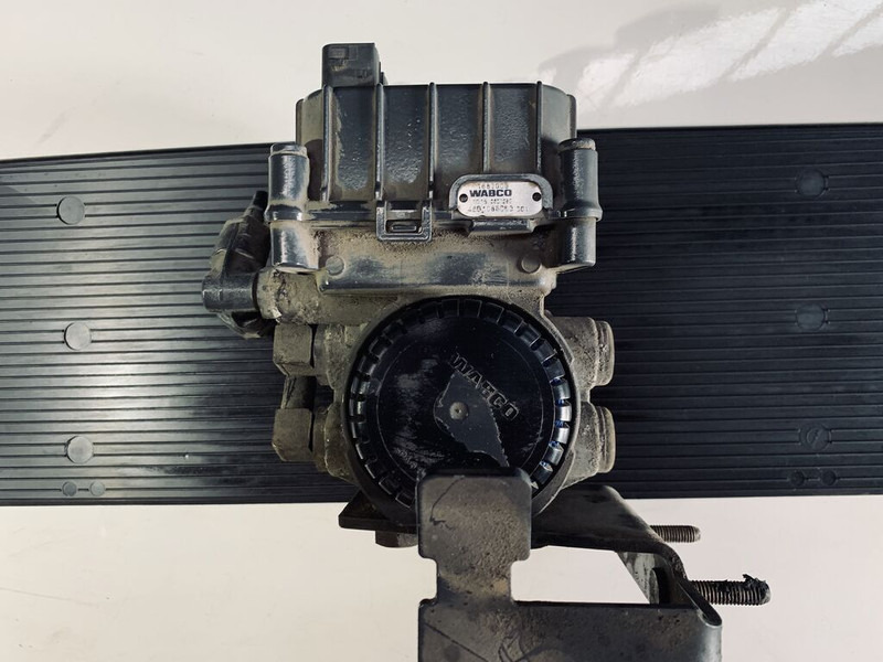 Wabco 106 - Клапан: фото 5 Wabco 106 - Клапан: фото 5