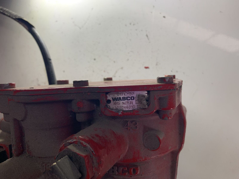 Wabco CF85 - Клапан: фото 2 Wabco CF85 - Клапан: фото 2