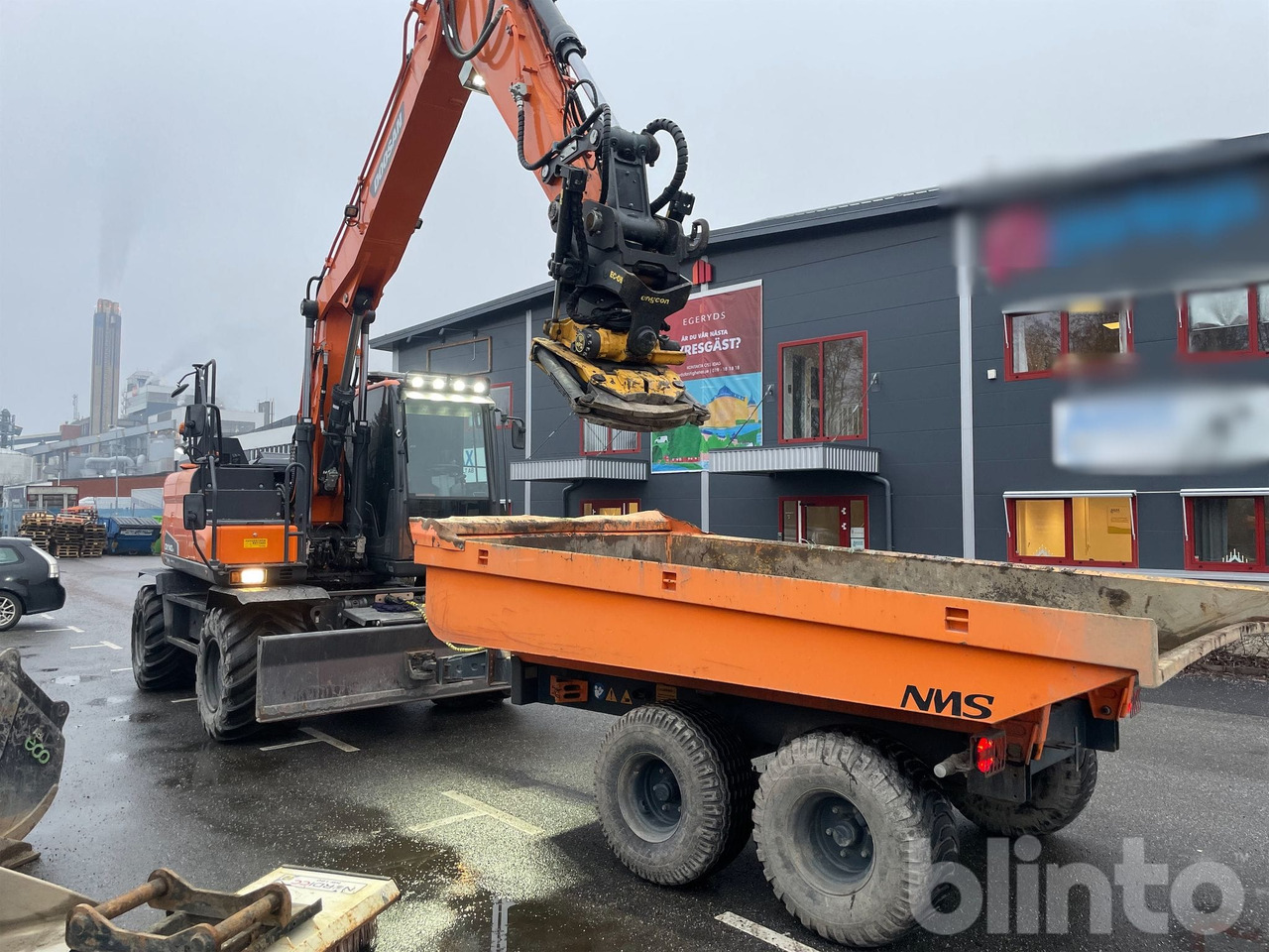 Doosan Dx140 + Dumperkärra o redskap - Перевантажувач: фото 5 Doosan Dx140 + Dumperkärra o redskap - Перевантажувач: фото 5