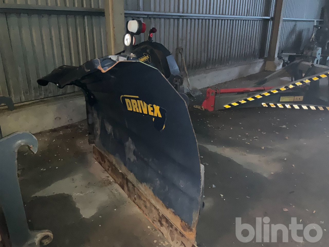 Відвал для снігу Drivex: фото 8 Відвал для снігу Drivex: фото 8