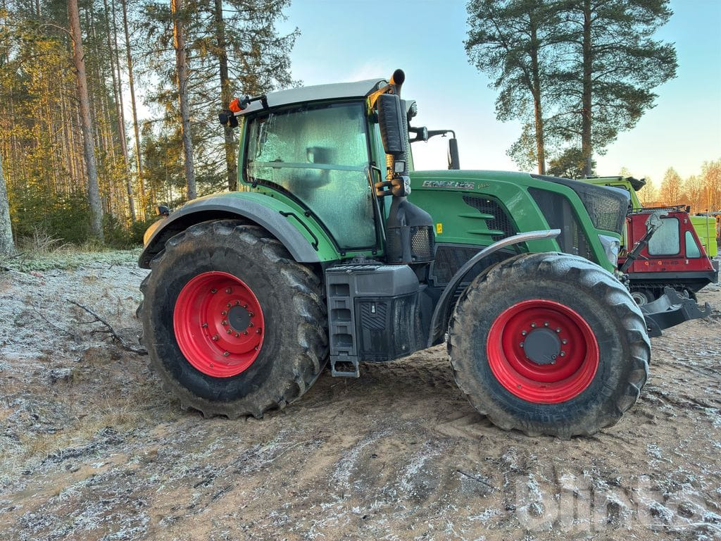 FENDT 828 Vario - Трактор: фото 4 FENDT 828 Vario - Трактор: фото 4