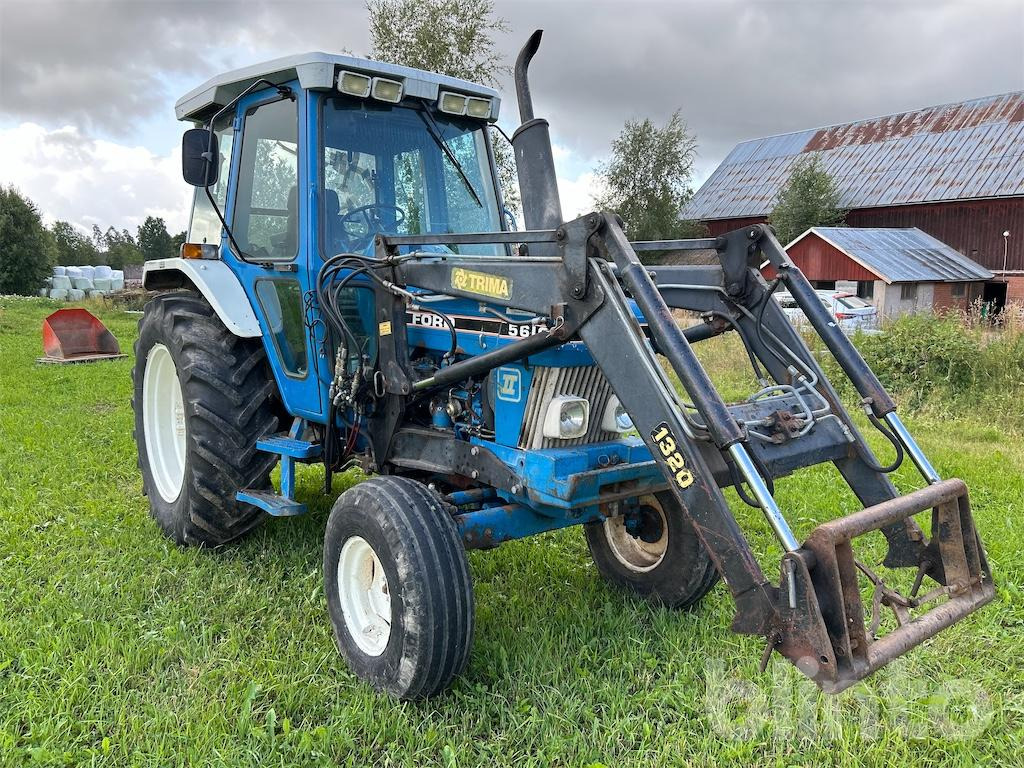 FORD 5610/2 2WD - Трактор: фото 3 FORD 5610/2 2WD - Трактор: фото 3