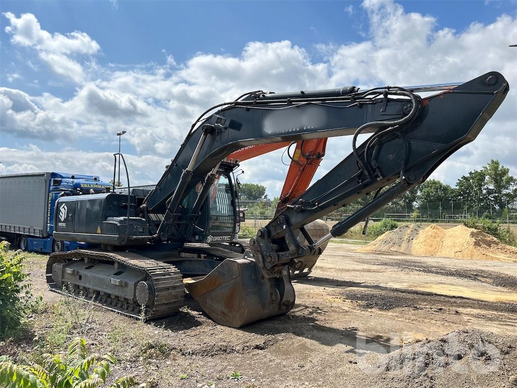HITACHI ZX280LCN-3 - Гусеничний екскаватор: фото 2 HITACHI ZX280LCN-3 - Гусеничний екскаватор: фото 2