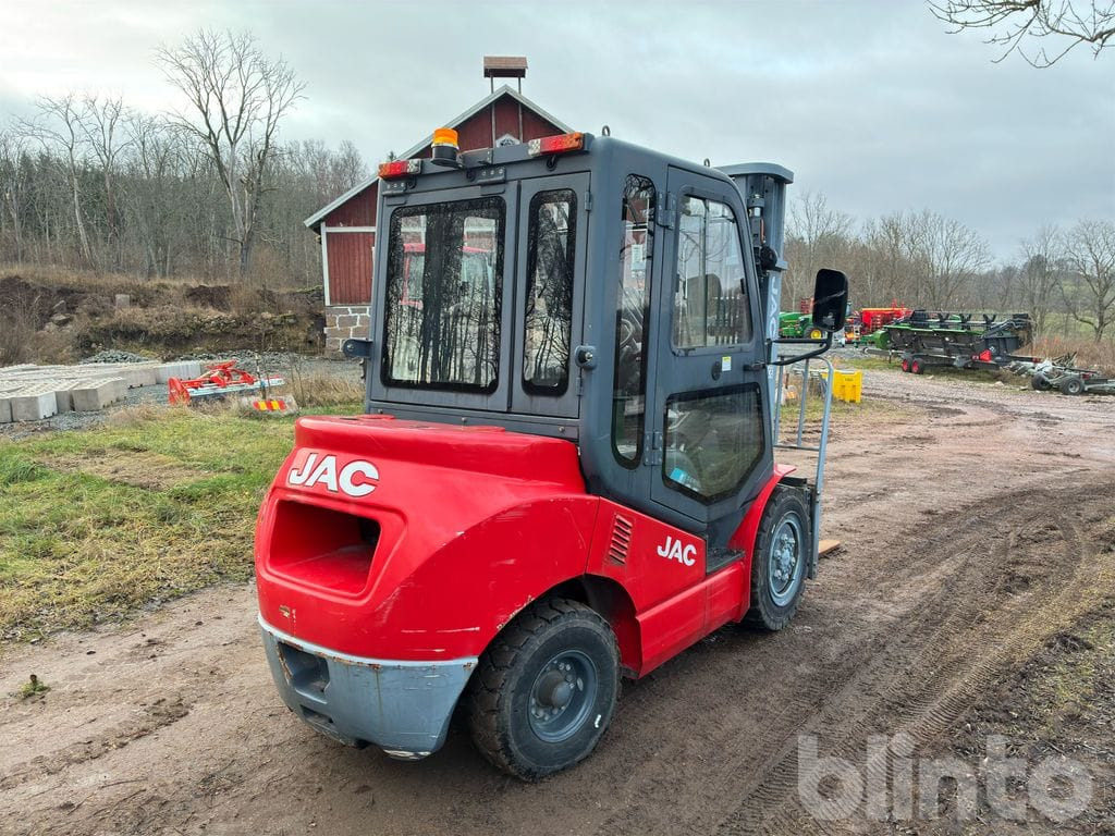 JAC J35 - Навантажувач вилковий: фото 5 JAC J35 - Навантажувач вилковий: фото 5