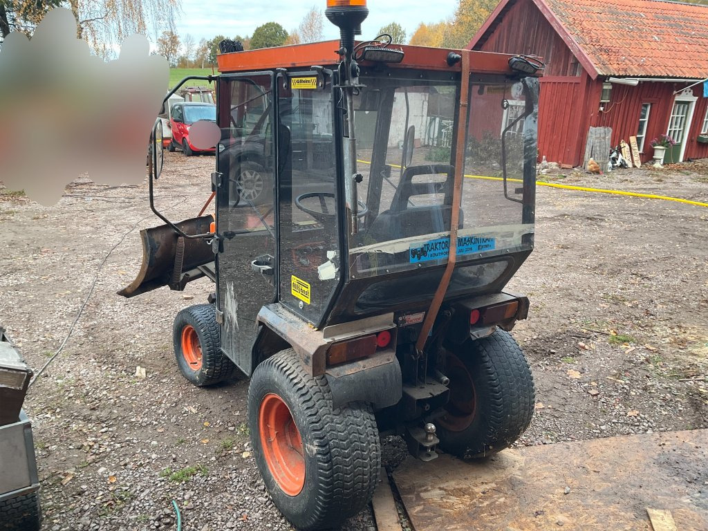 KUBOTA B 7100 HST - Трактор: фото 4 KUBOTA B 7100 HST - Трактор: фото 4