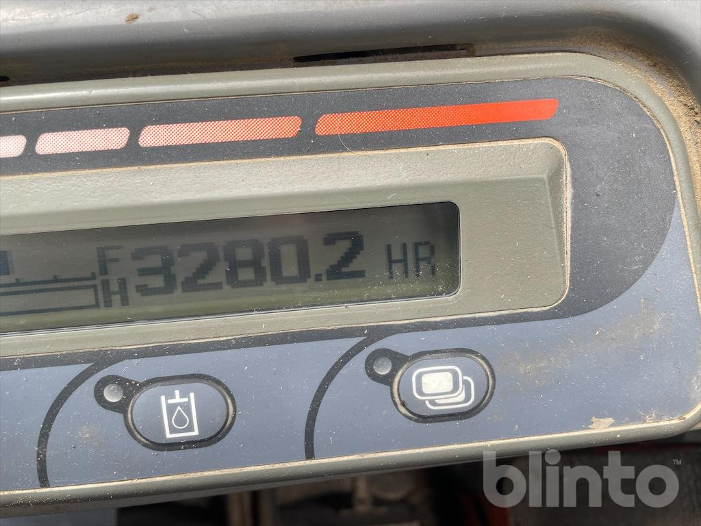 KUBOTA KX101-3A2 - Міні-екскаватор: фото 5 KUBOTA KX101-3A2 - Міні-екскаватор: фото 5