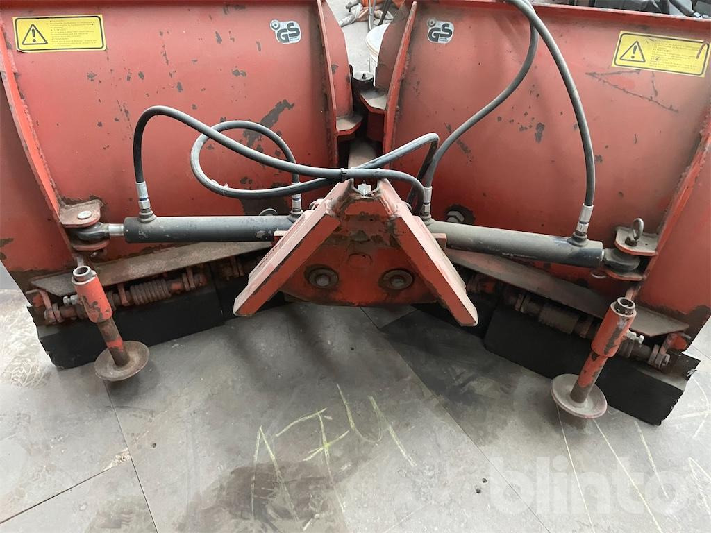 Комунальна/ Спеціальна техніка Kramer Tremo 401L (1991): фото 31 Комунальна/ Спеціальна техніка Kramer Tremo 401L (1991): фото 31