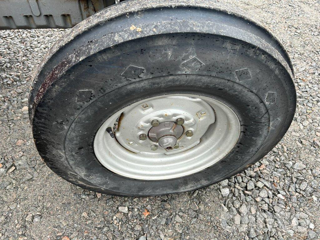 Трактор MASSEY FERGUSON 165: фото 15