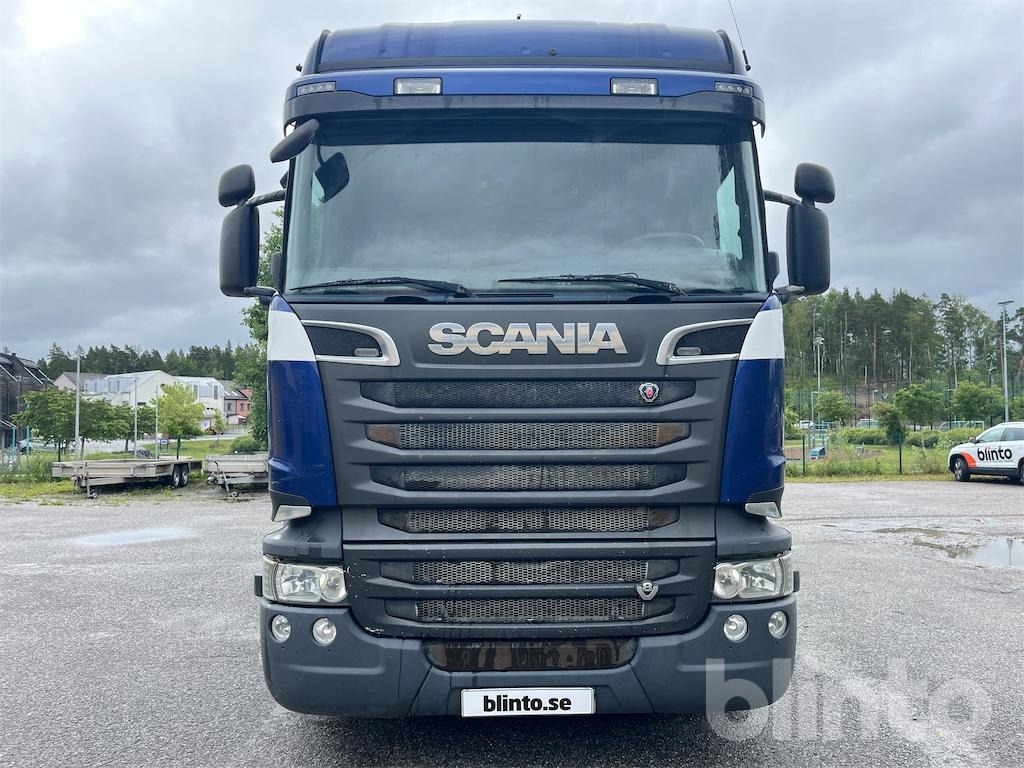 SCANIA R580LB6X2HNB - Бортова вантажівка/ Платформа, Вантажівка з маніпулятором: фото 2 SCANIA R580LB6X2HNB - Бортова вантажівка/ Платформа, Вантажівка з маніпулятором: фото 2
