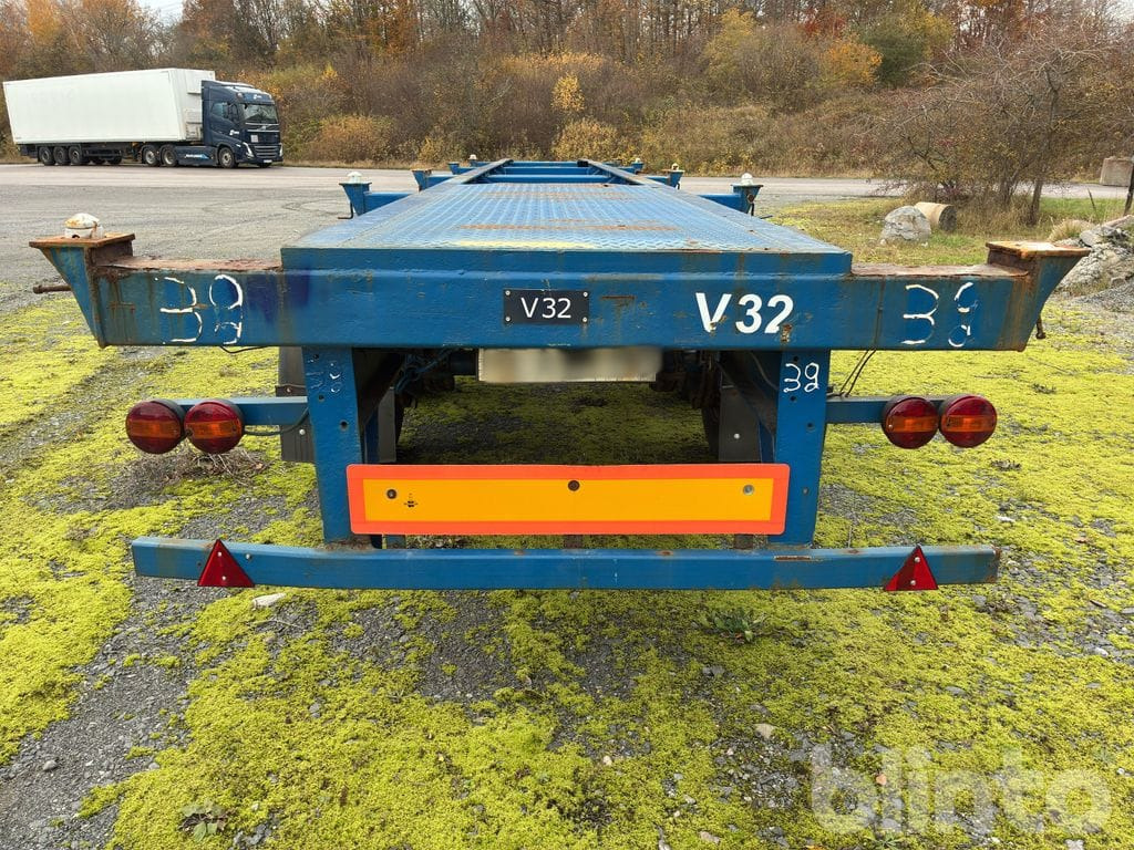 TRAUFO FRUEHAUF - Бортовий напівпричіп/ Платформа: фото 5 TRAUFO FRUEHAUF - Бортовий напівпричіп/ Платформа: фото 5