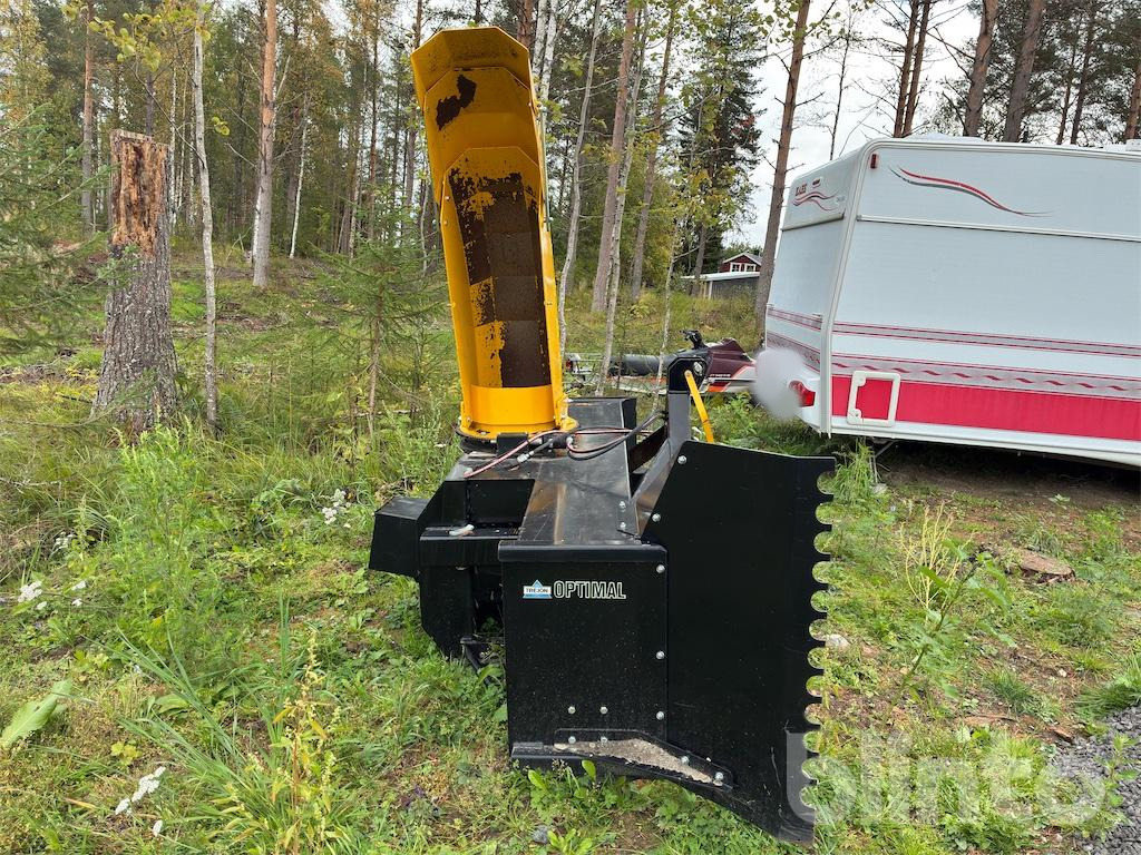 Trejon Optimal SB 2400 - Роторний снігоочисник: фото 4 Trejon Optimal SB 2400 - Роторний снігоочисник: фото 4